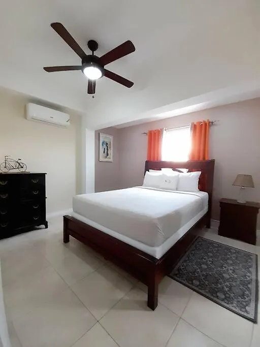 Choose To Be Happy At Brompton Estates - One And Two Bedroom With Pool Кингстон 0*,  Ямайка