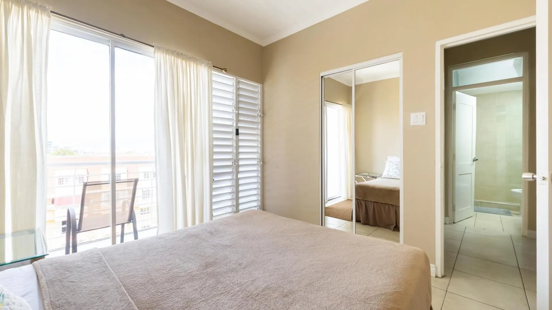 Choose To Be Happy At Brompton Estates - One And Two Bedroom With Pool Кингстон 0*,  Ямайка