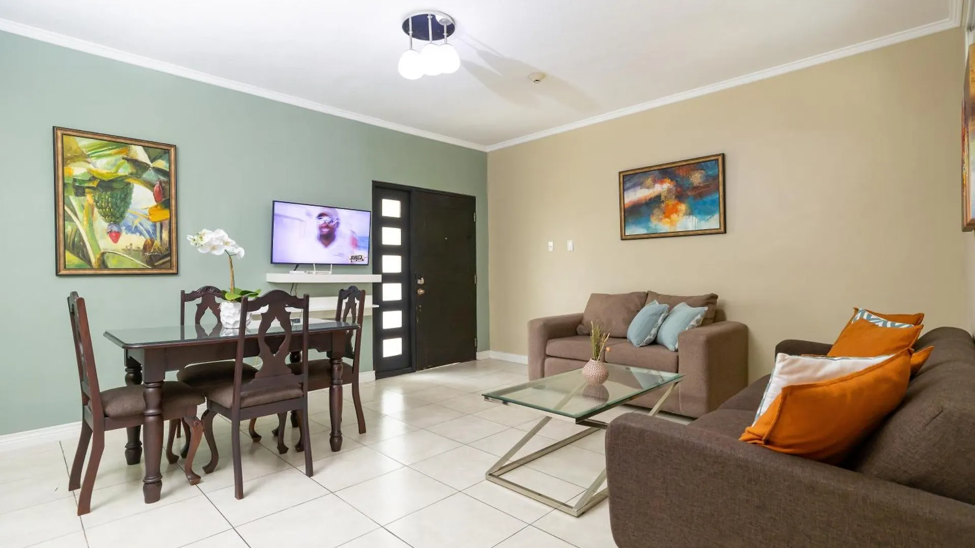 Апартаменты Choose To Be Happy At Brompton Estates - One And Two Bedroom With Pool Кингстон Ямайка